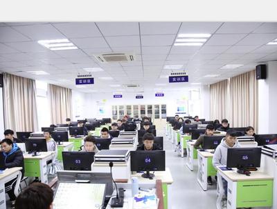 計(jì)算機(jī)軟件開發(fā)培訓(xùn)中心 掌握未來的關(guān)鍵技術(shù)